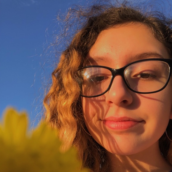 Meet your Posher, Vivian - Picture 1 of 1